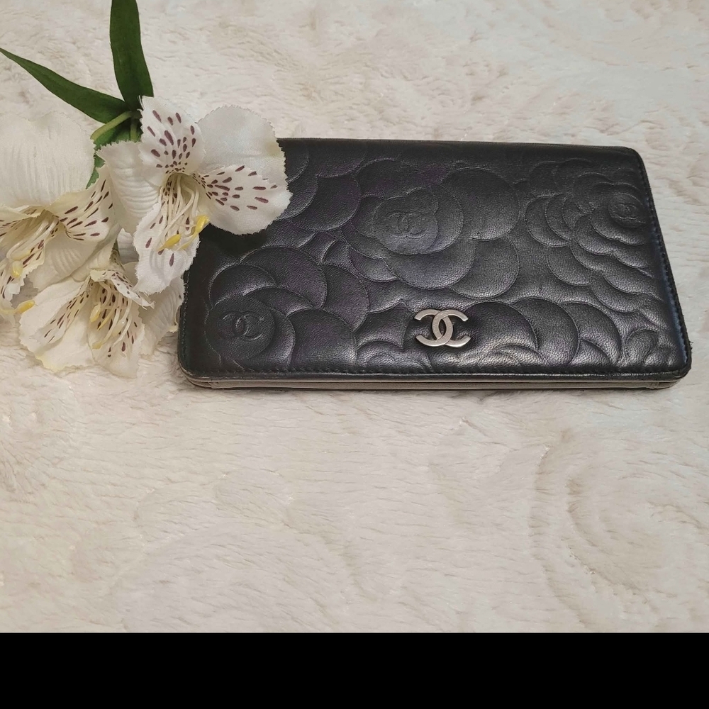 Chanel Black Quilted Women's Wallet